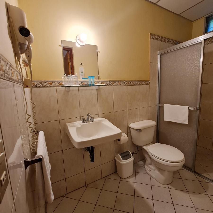Hotel Austria Леон Экстерьер фото